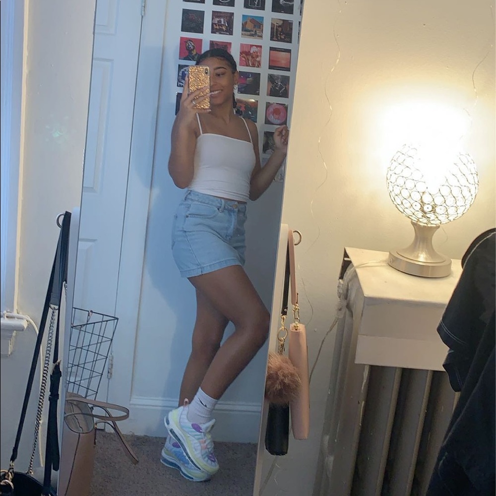 Meet your Posher, Nydia